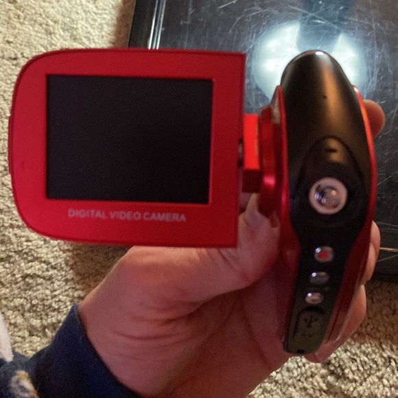 Small compact great for spying digital video recorder. A camcorder if you will. - Picture 4 of 8